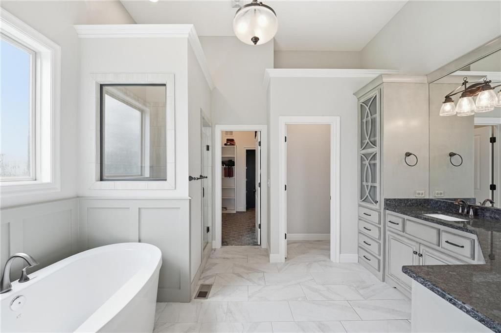 906 Creekmoor Drive — photo 35