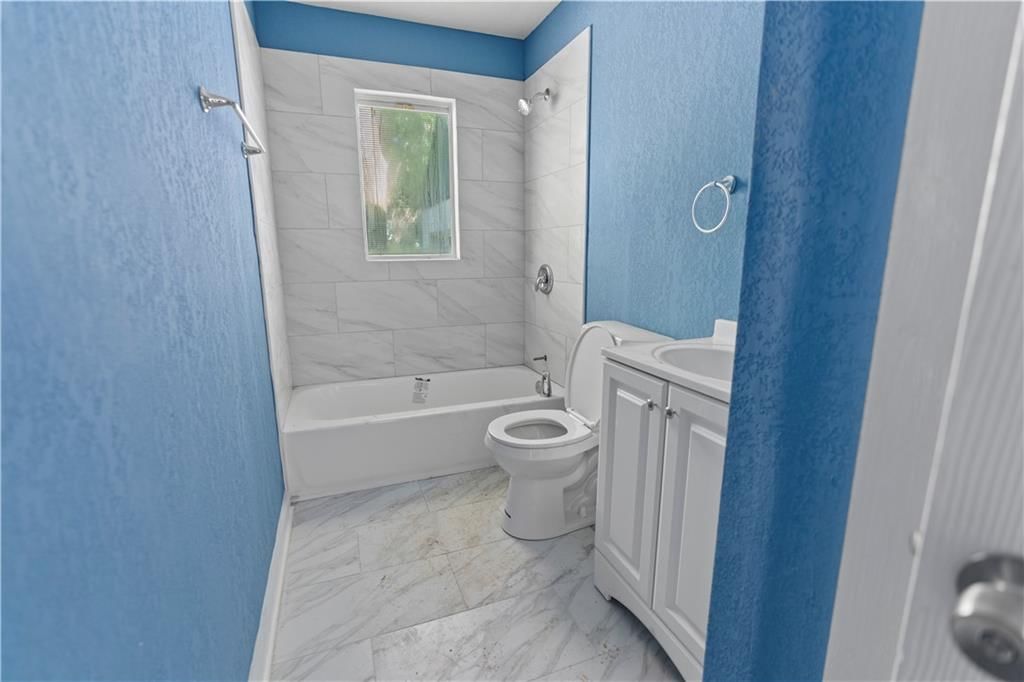 11116 Herrick Avenue — photo 9