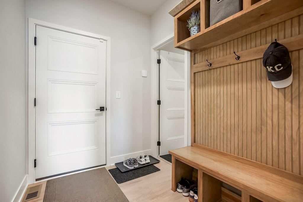 903 NW Crestwood Drive — photo 17