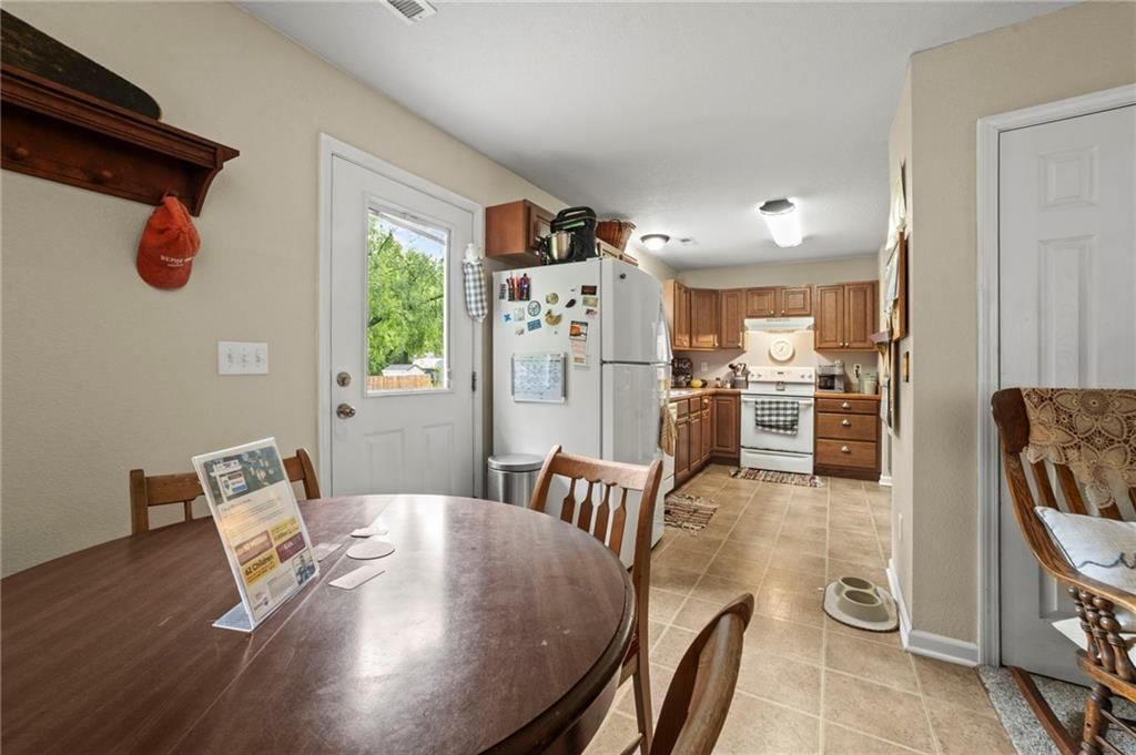 727 S Sycamore Street — photo 13