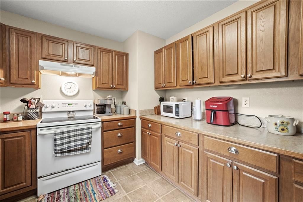 727 S Sycamore Street — photo 18