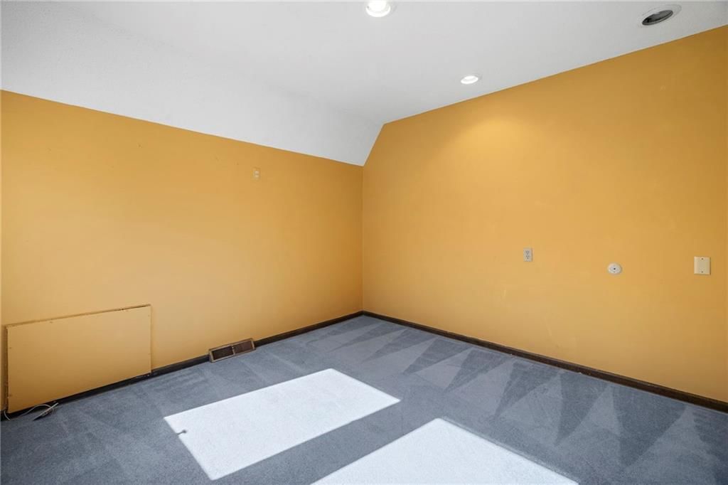 7616 NW Eastside Drive — photo 14