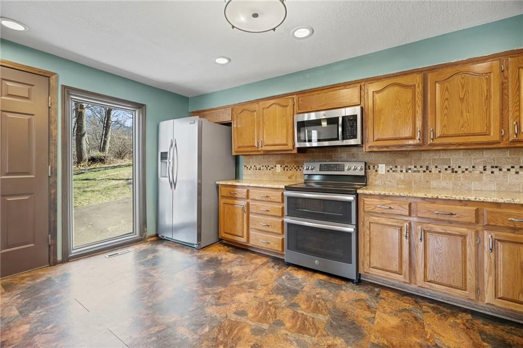 7616 NW Eastside Drive — photo 24