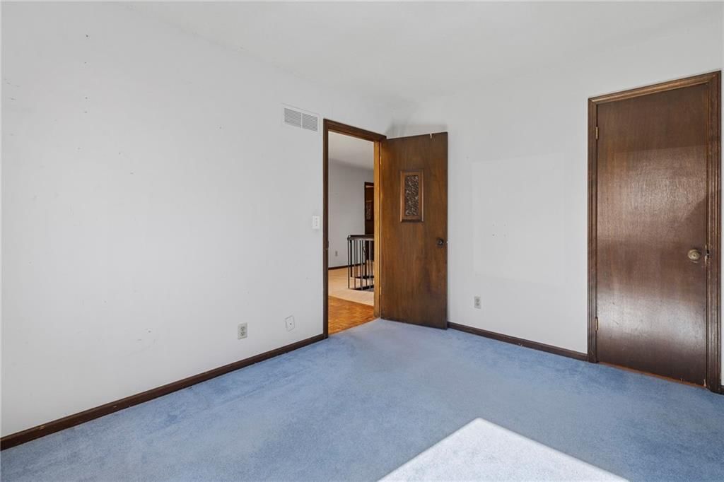 7616 NW Eastside Drive — photo 30
