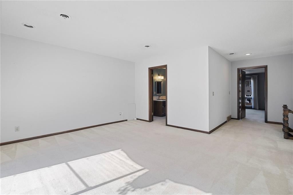 7616 NW Eastside Drive — photo 32