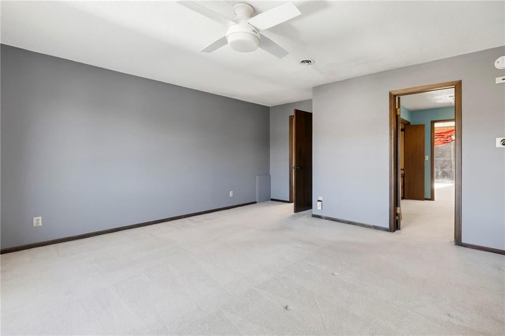 7616 NW Eastside Drive — photo 37