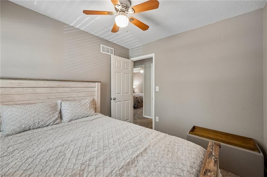 1506 Hawthorn Circle — photo 18