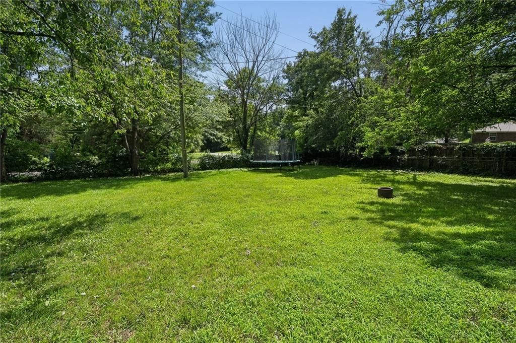 1506 Hawthorn Circle — photo 29