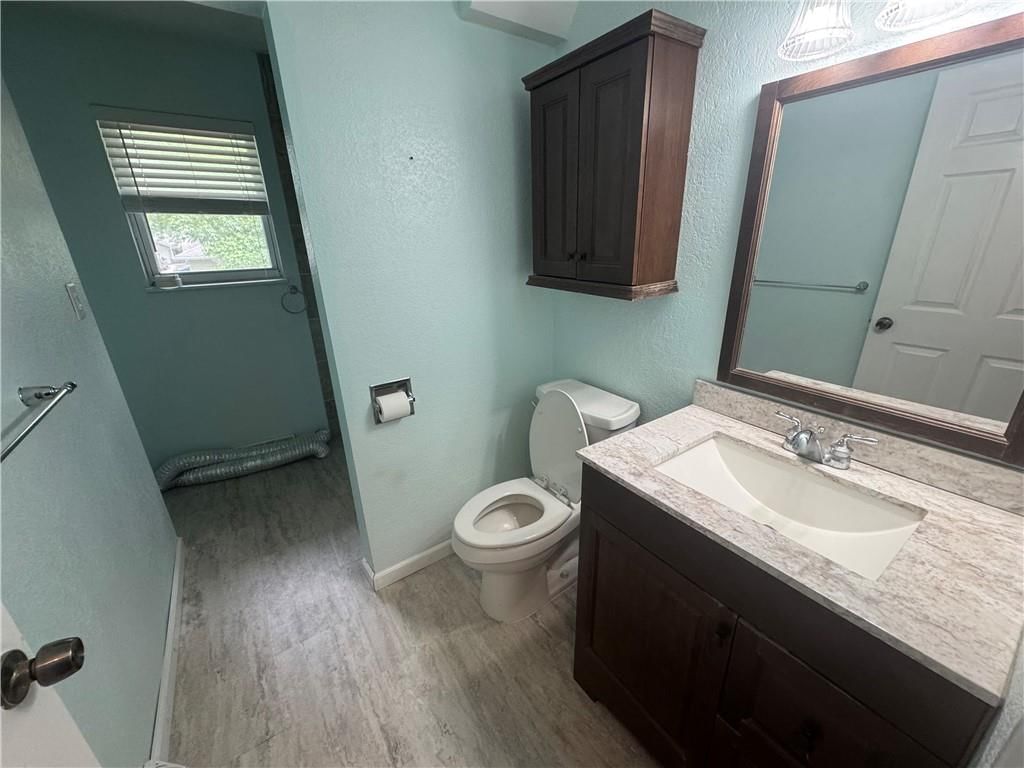 1915 SW 5th Street — photo 11