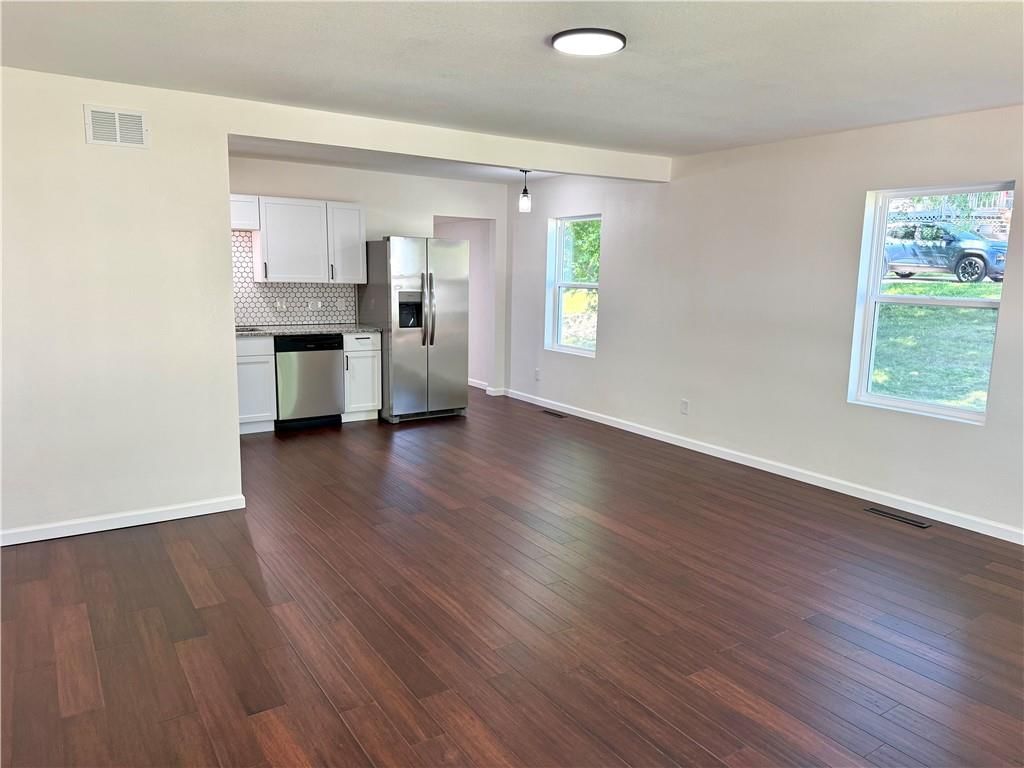 3410 S 30th Street — photo 6