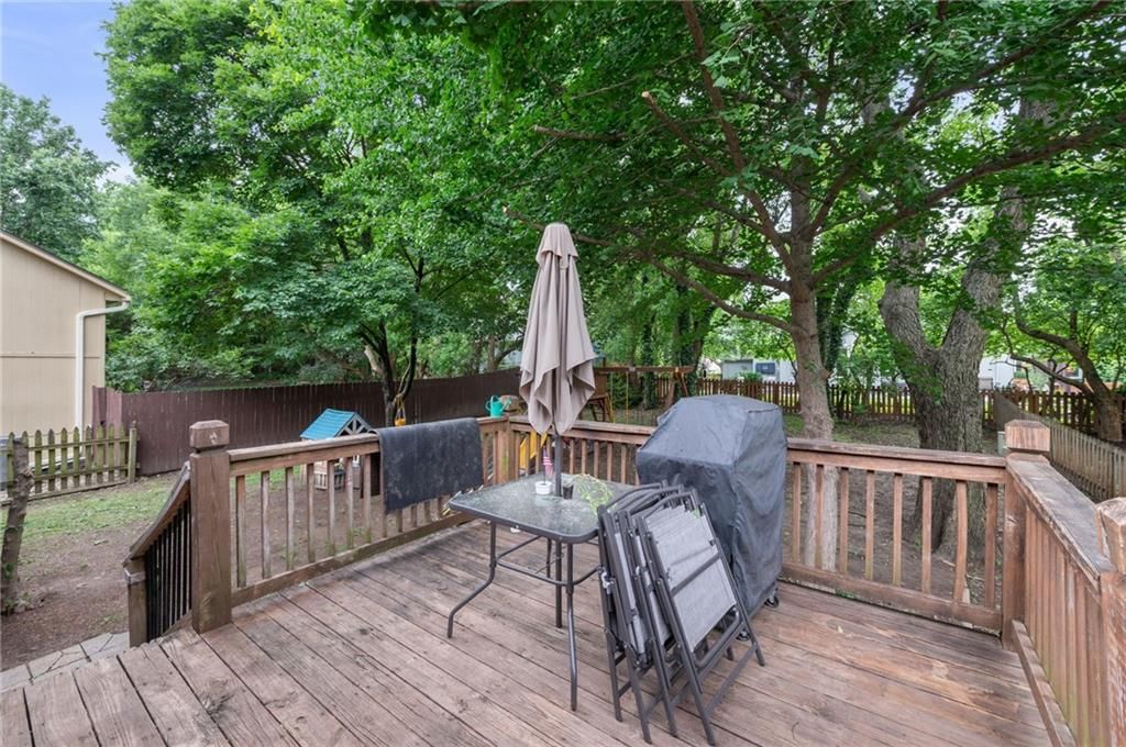 5016 Chouteau Street — photo 24
