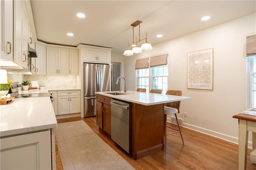 5639 Maple Street — photo 13