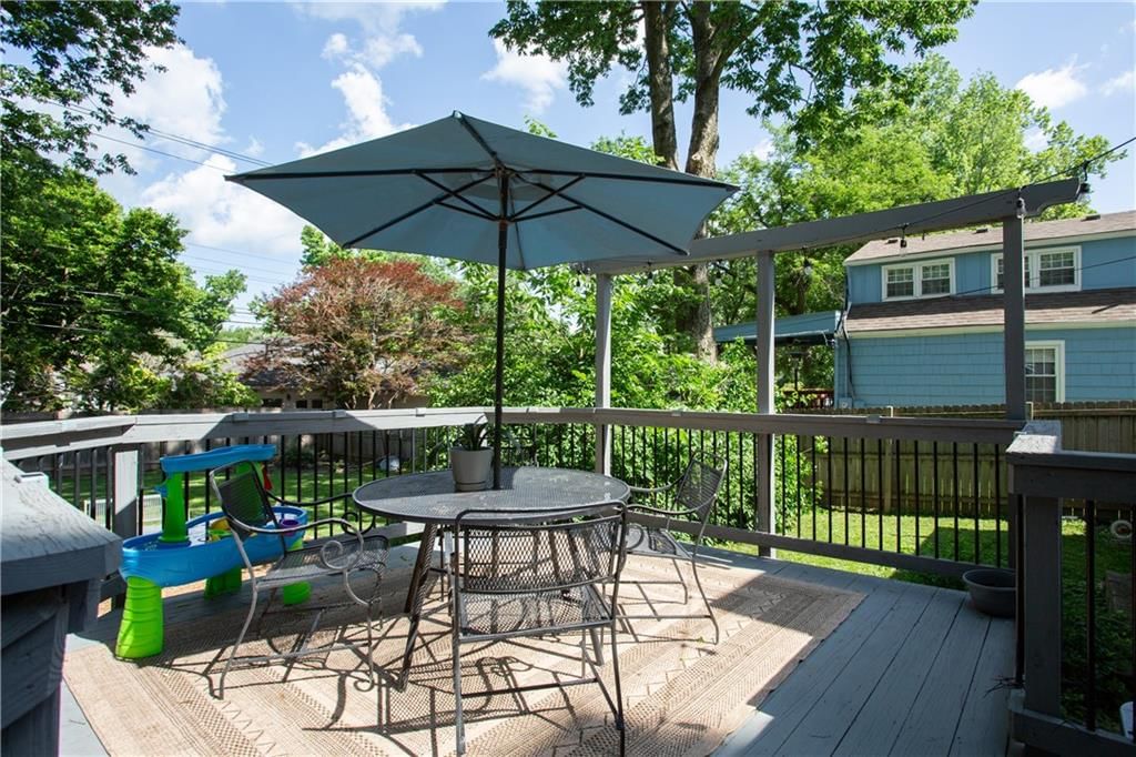 5639 Maple Street — photo 36