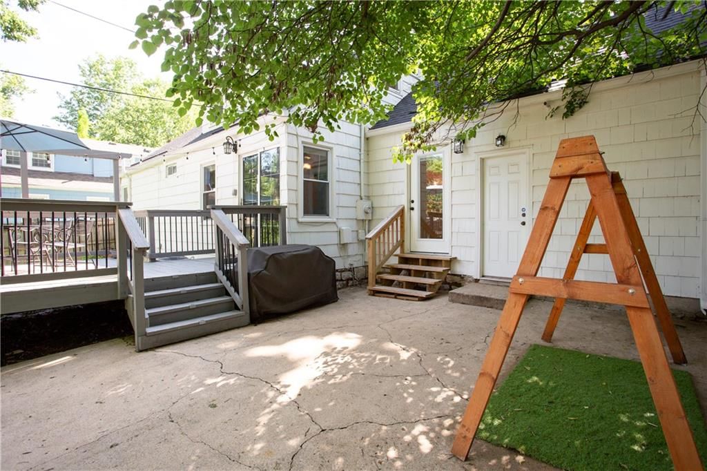5639 Maple Street — photo 41
