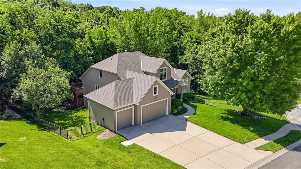 10209 River Hills Court — photo 1