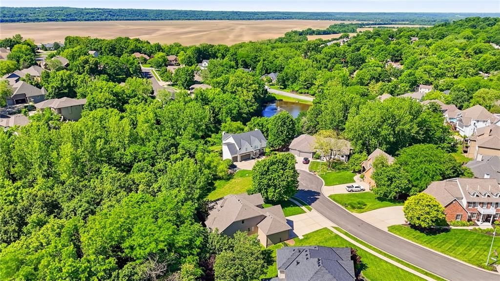 10209 River Hills Court — photo 2