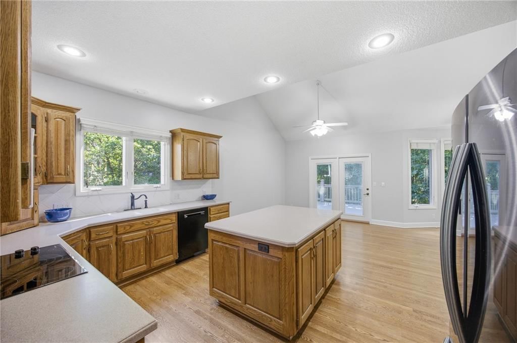 10209 River Hills Court — photo 11