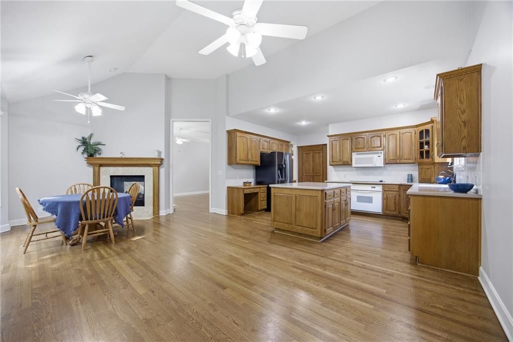 10209 River Hills Court — photo 12