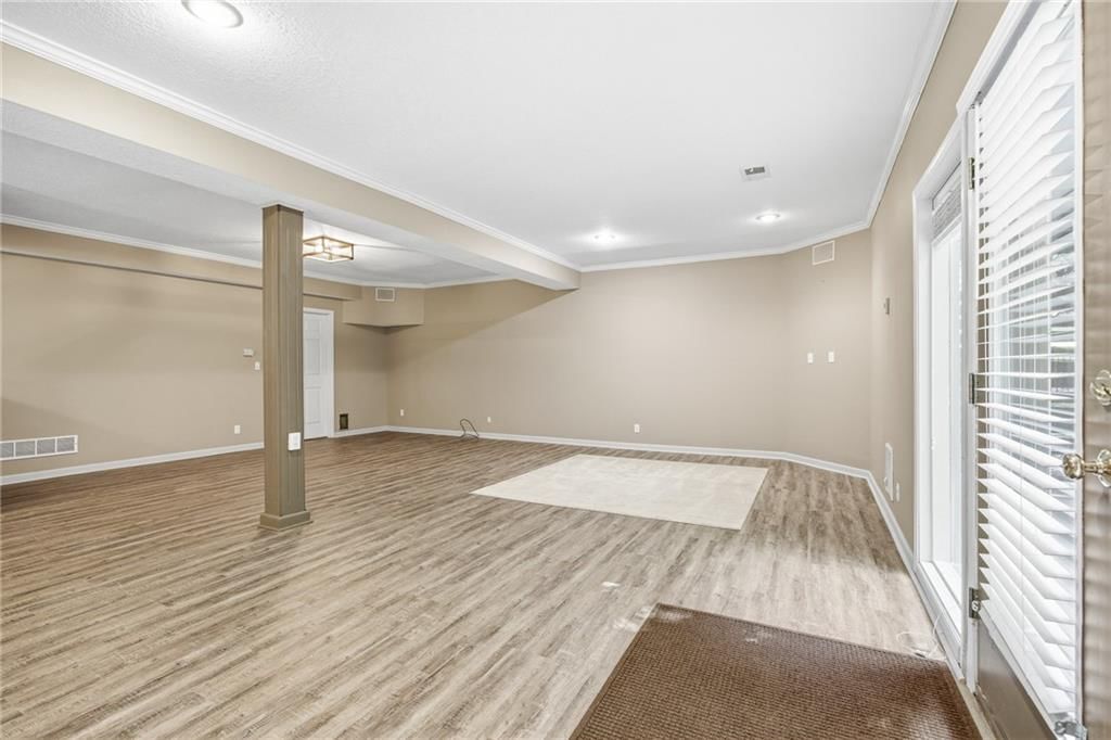 10209 River Hills Court — photo 29