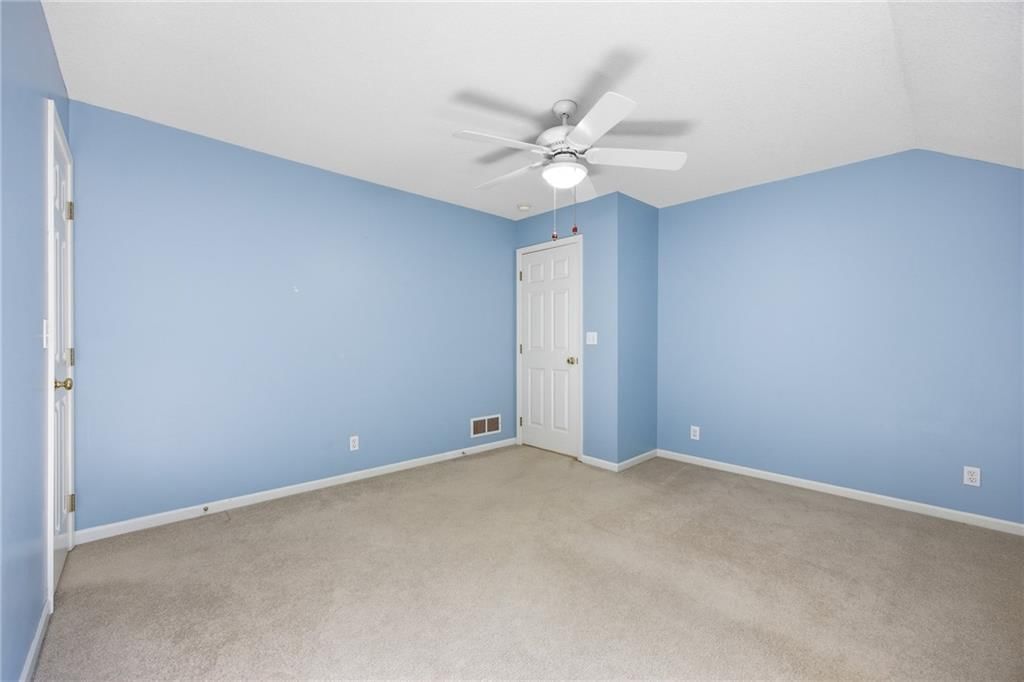 10209 River Hills Court — photo 36