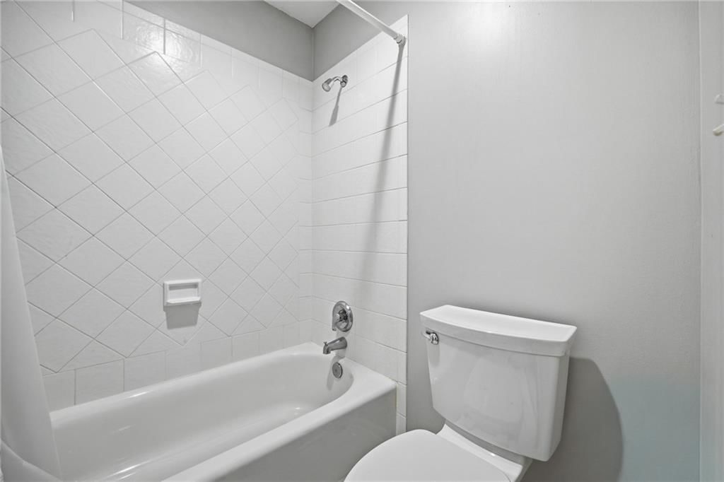 10209 River Hills Court — photo 38