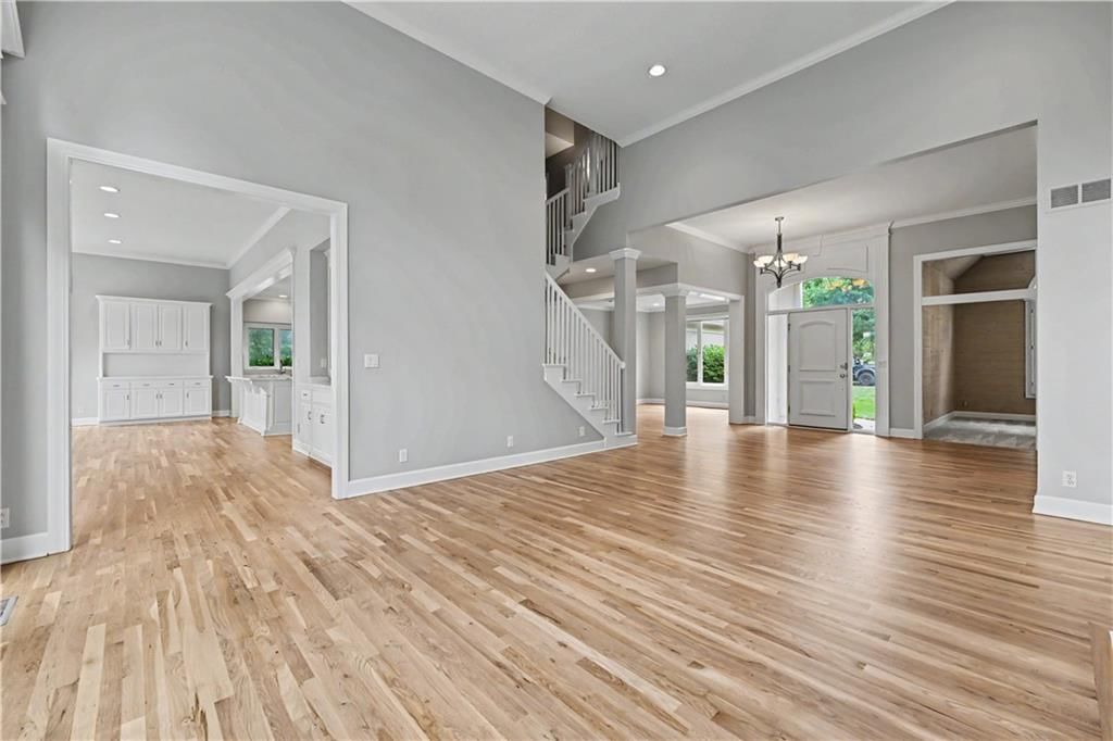 5802 W 140th Terrace — photo 5