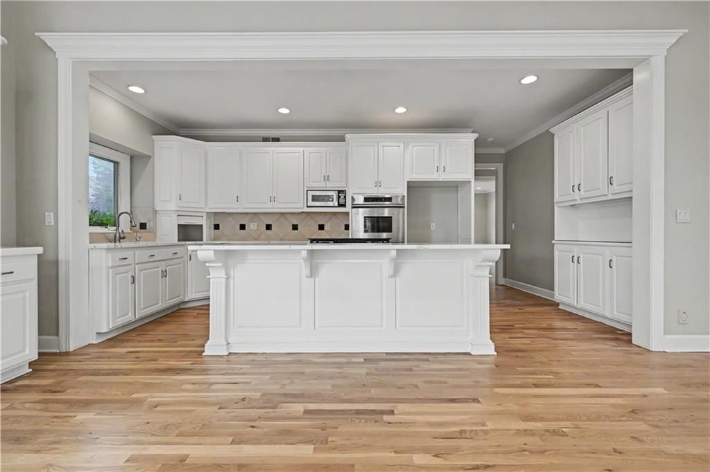 5802 W 140th Terrace — photo 14