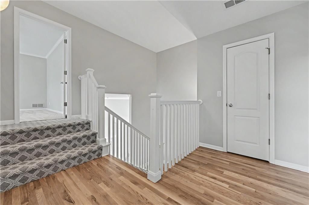 5802 W 140th Terrace — photo 25