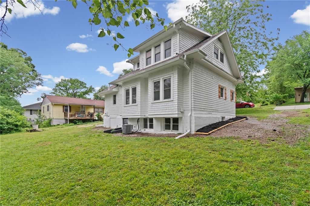 11319 E 10 Street — photo 27
