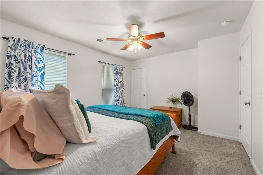 8104 N Oakley Avenue — photo 15