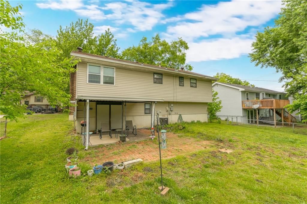 8823 N Walnut Street — photo 4