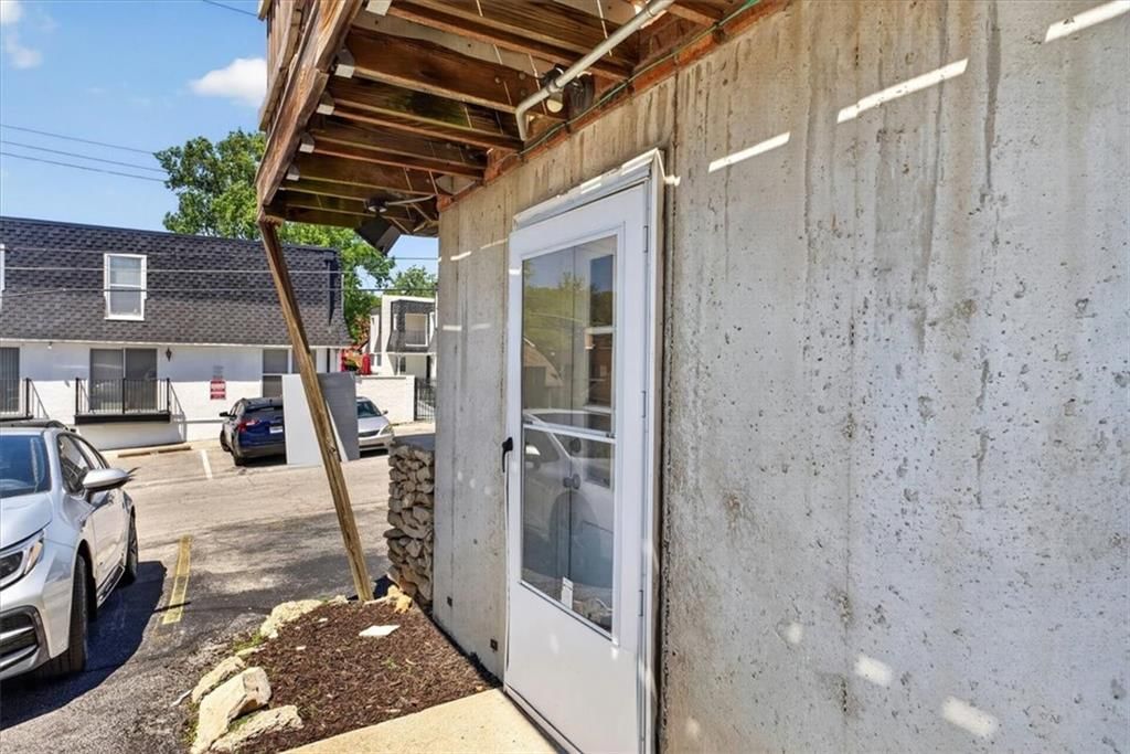 4430 Jarboe Street — photo 19