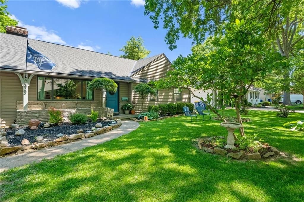 6325 Maple Drive — photo 3