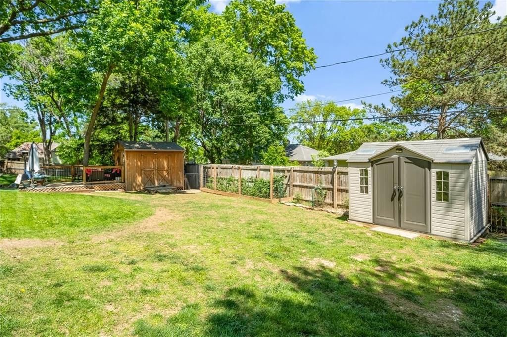 6325 Maple Drive — photo 31