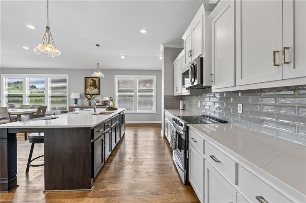 7029 N Cambridge Avenue — photo 9