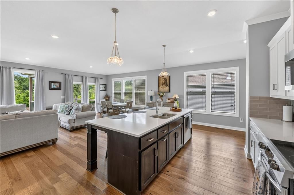 7029 N Cambridge Avenue — photo 10