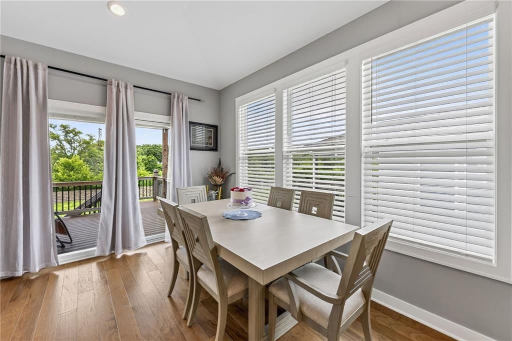 7029 N Cambridge Avenue — photo 12
