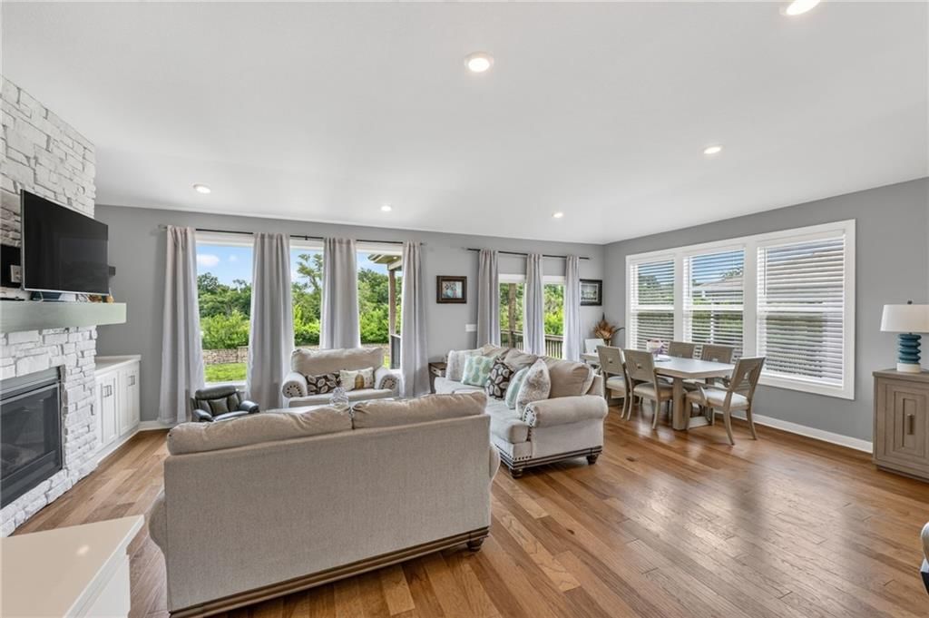 7029 N Cambridge Avenue — photo 13