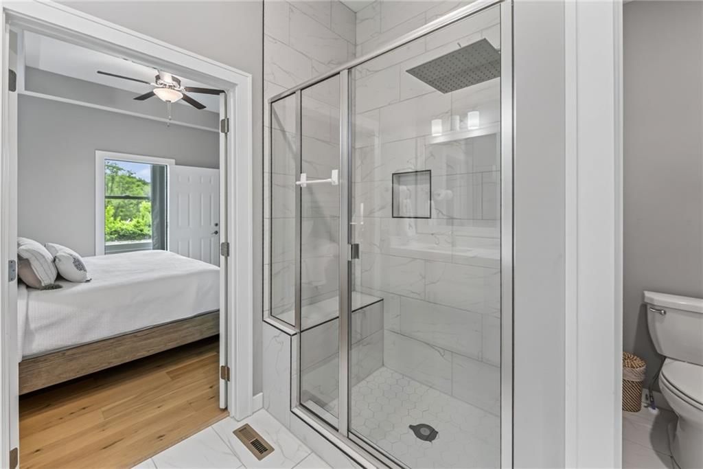 7029 N Cambridge Avenue — photo 23