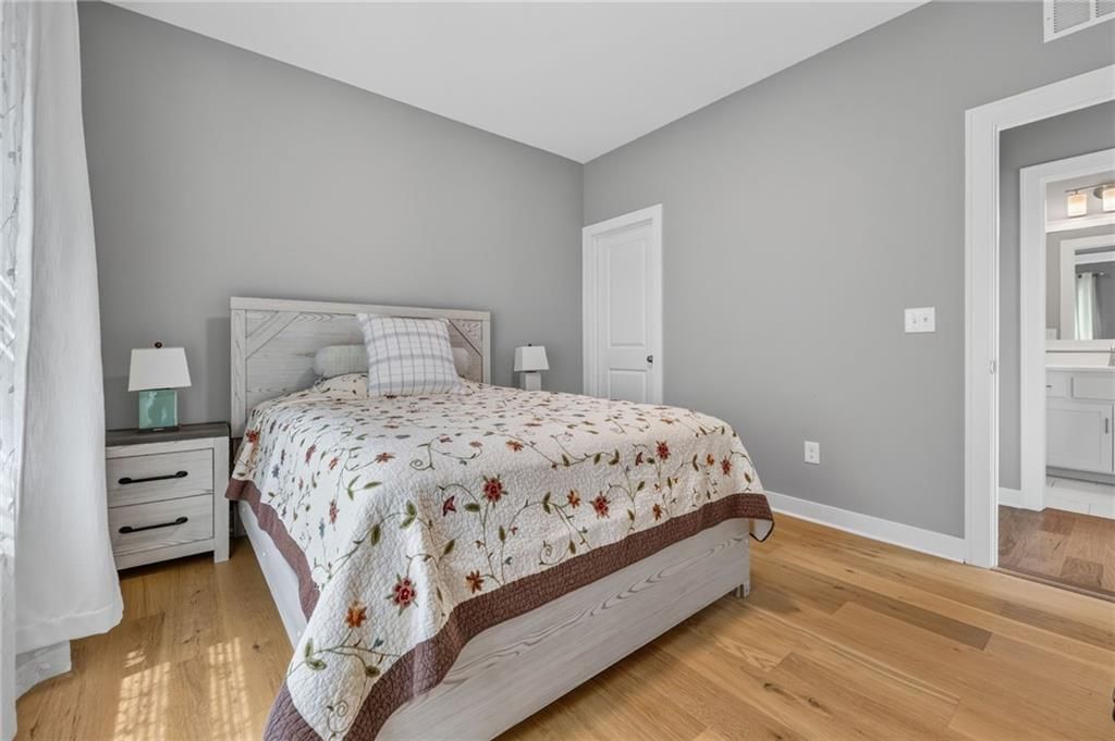 7029 N Cambridge Avenue — photo 27