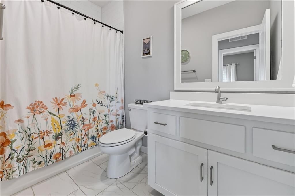 7029 N Cambridge Avenue — photo 28