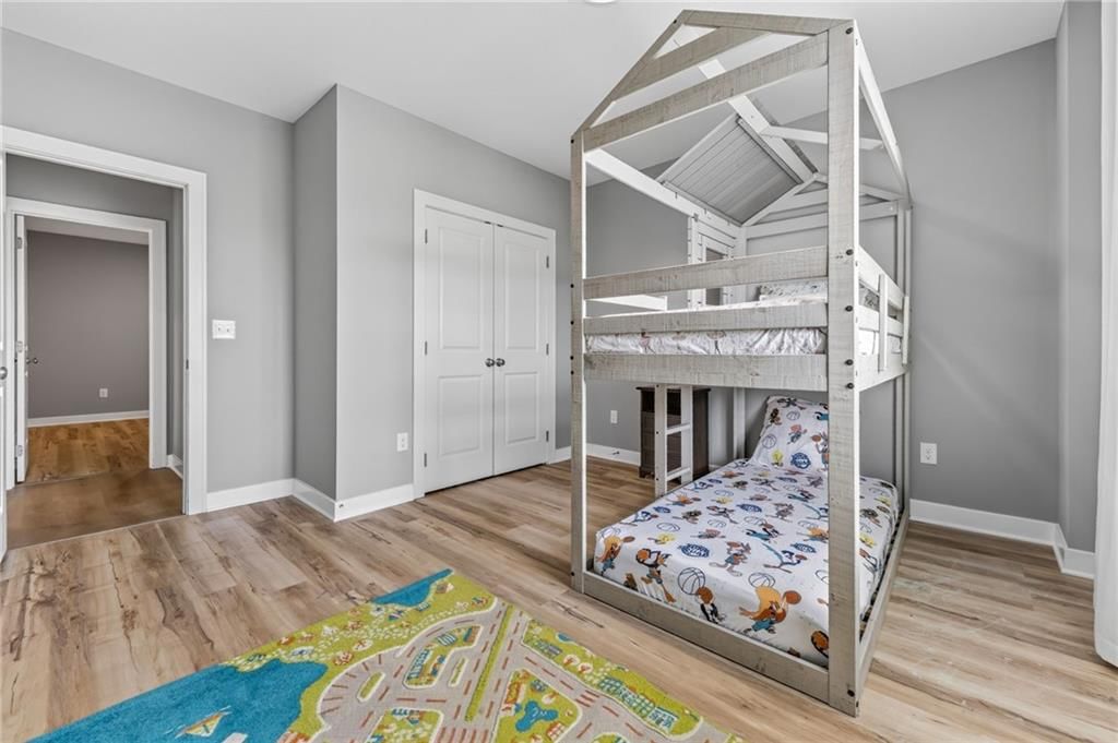 7029 N Cambridge Avenue — photo 30