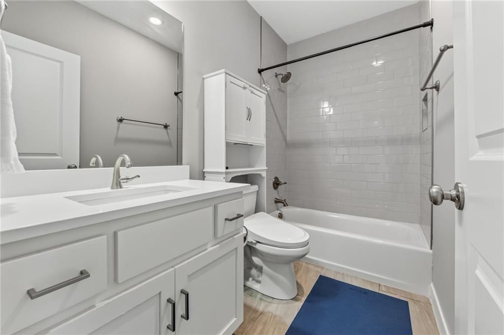 7029 N Cambridge Avenue — photo 31