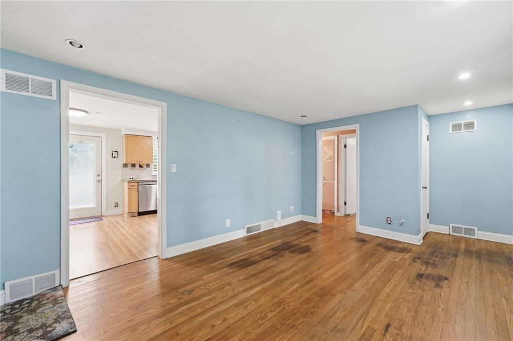 9507 Mcgee Street — photo 4