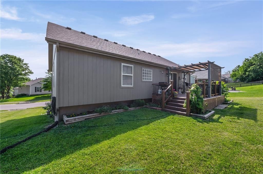 1700 Debrah Drive — photo 26