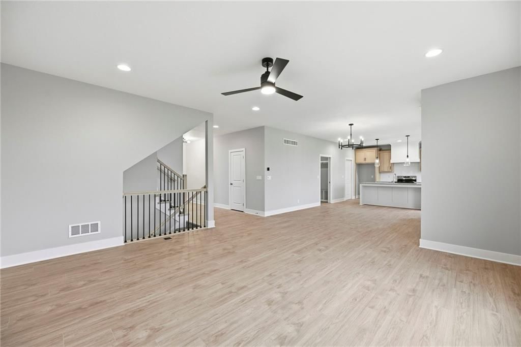 18725 W 193rd Street — photo 8