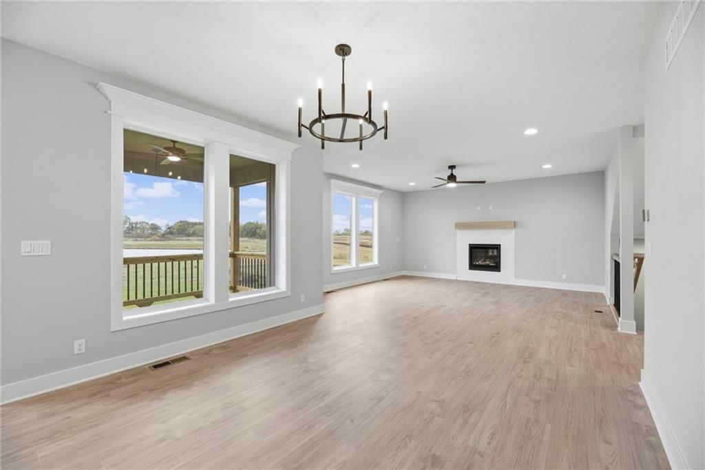 18725 W 193rd Street — photo 12