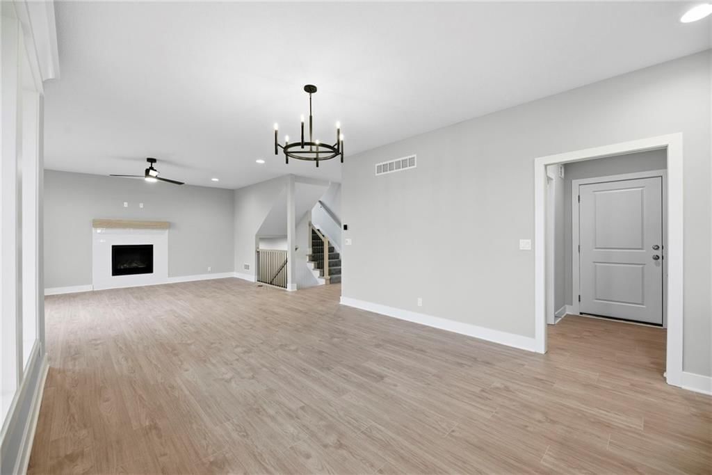 18725 W 193rd Street — photo 13
