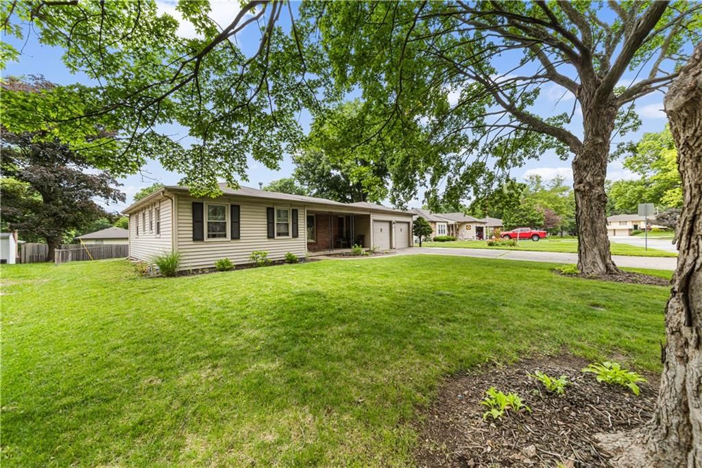 5216 Bond Street — photo 2