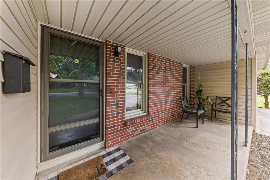 5216 Bond Street — photo 6